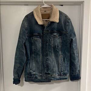 American Eagle Outfitters Blue and Cream Lightweight Shirt Jacket